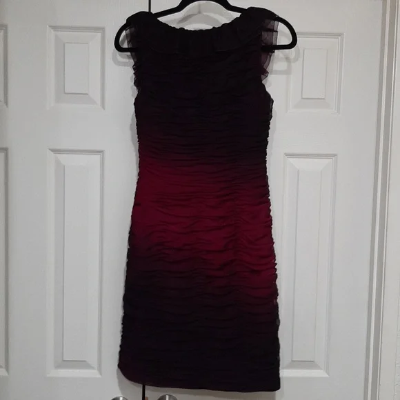 ADRIANNA PAPELL RUCHED PURPLE OMBRÉ SLEEVELESS DRESS SIZE 6 - Picture 10 of 15